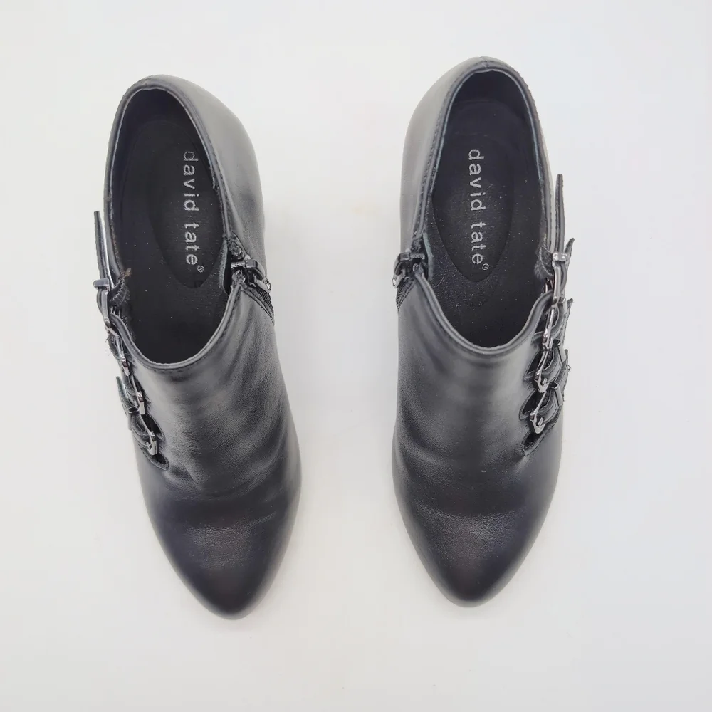 Chic David Tate Black Pause Leather Block Heel Shooties Boots Buckle Detail